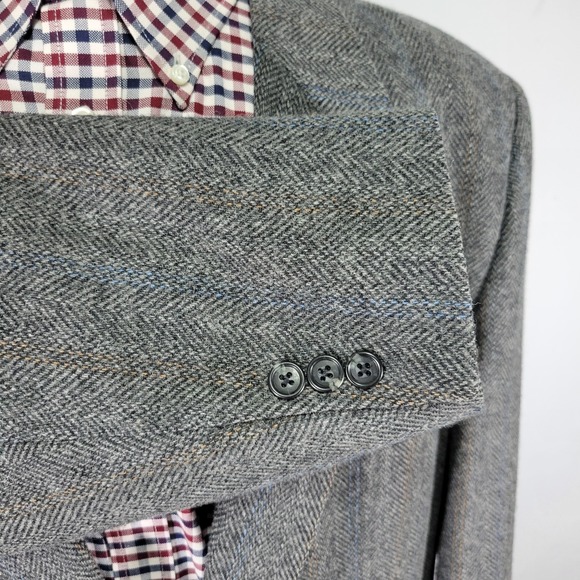 Cricketeer Men's Tweed Sport Coat Two Button Gray Lambs Wool Herringbone 50R‎ - Picture 10 of 16